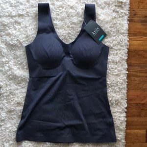 Seamless Evolution tank with build in bra
